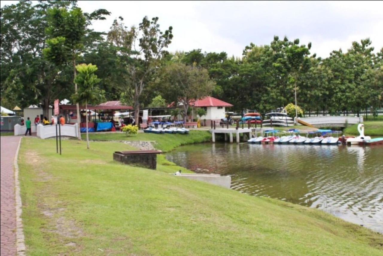 Jitra 4-Bedroom Home 10 Pax Wifi Netflix المظهر الخارجي الصورة